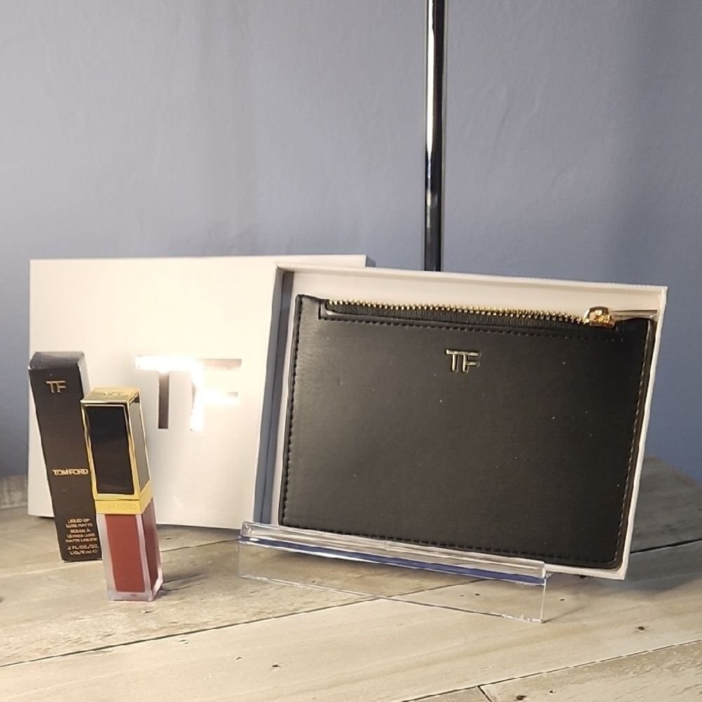 Tom Ford Black Leather Pouch with Lux Matte Lip Bundle